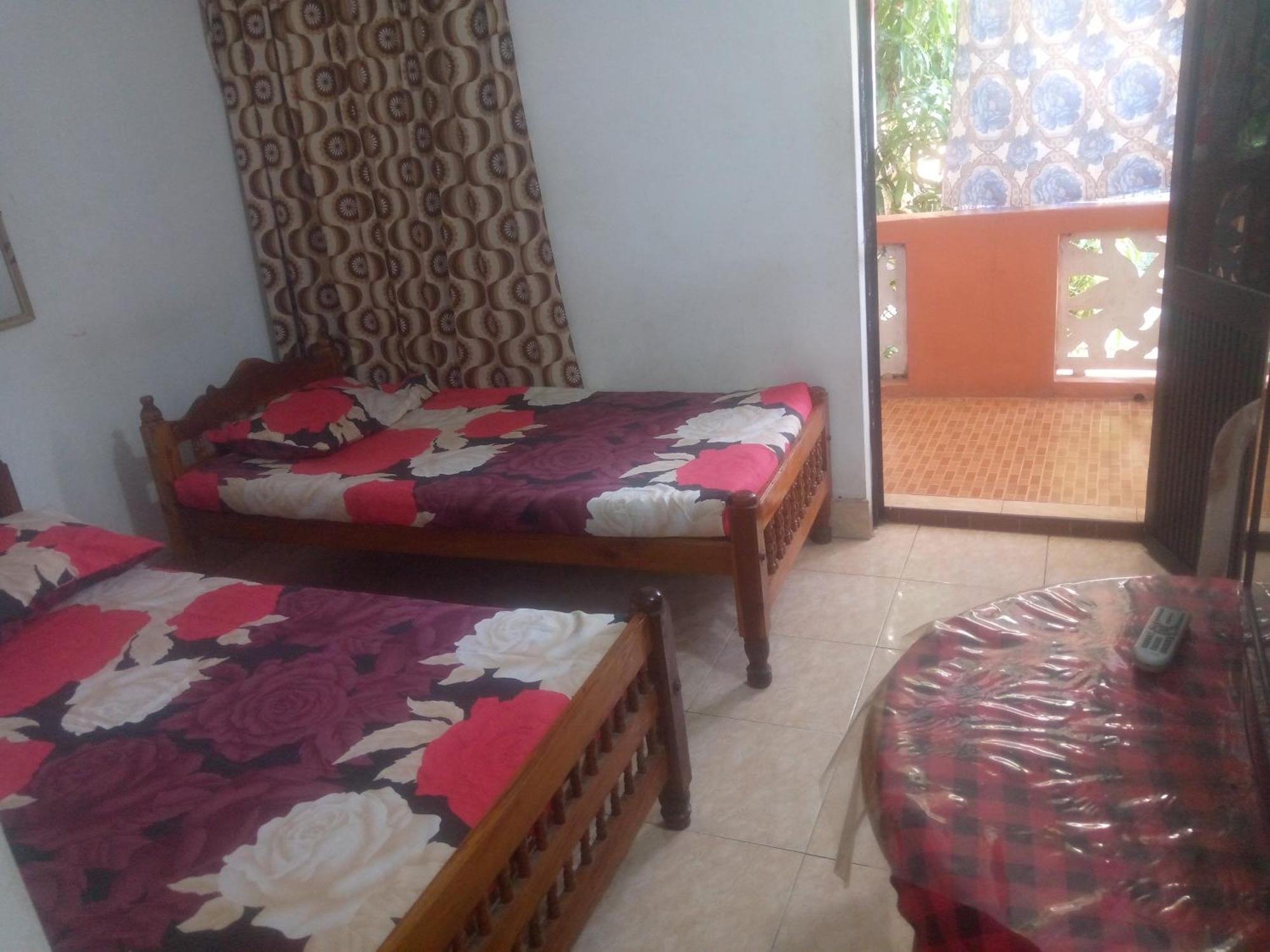 Kunam Beach Rest Inn Batticaloa Exterior foto